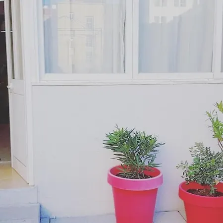 Cool Flat With Big Patio In Center Apartment